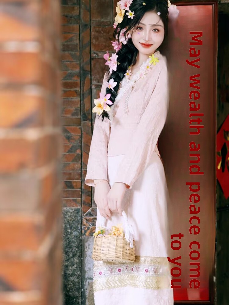 Ethnic Clothing & Online Fashion Store Khaadi Us - زي تصوير جديد للنساء من الأقليات