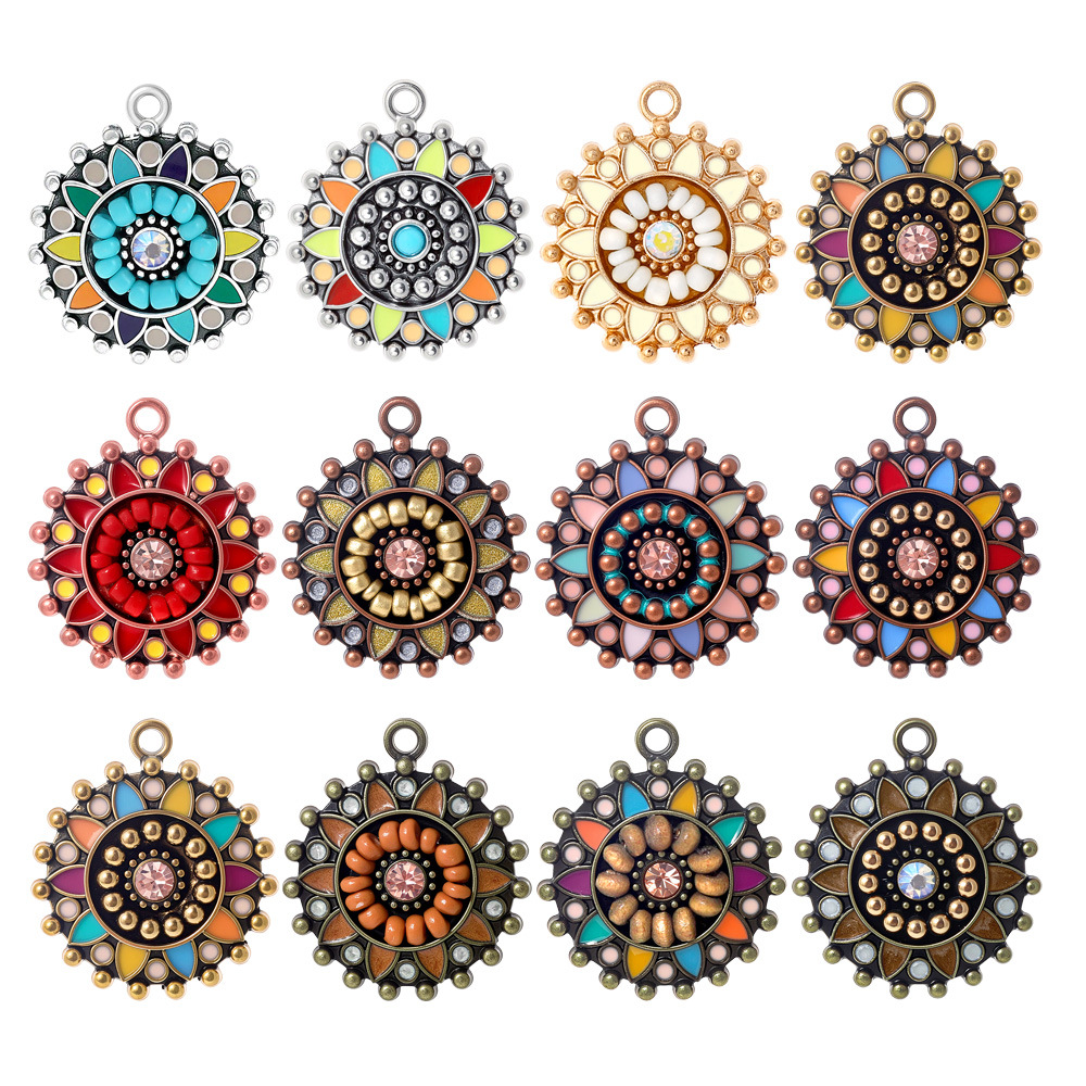 Ethnic Fashion Accessories - قلادات دائرية مطلية بالمينا بتصميم بوهيمي