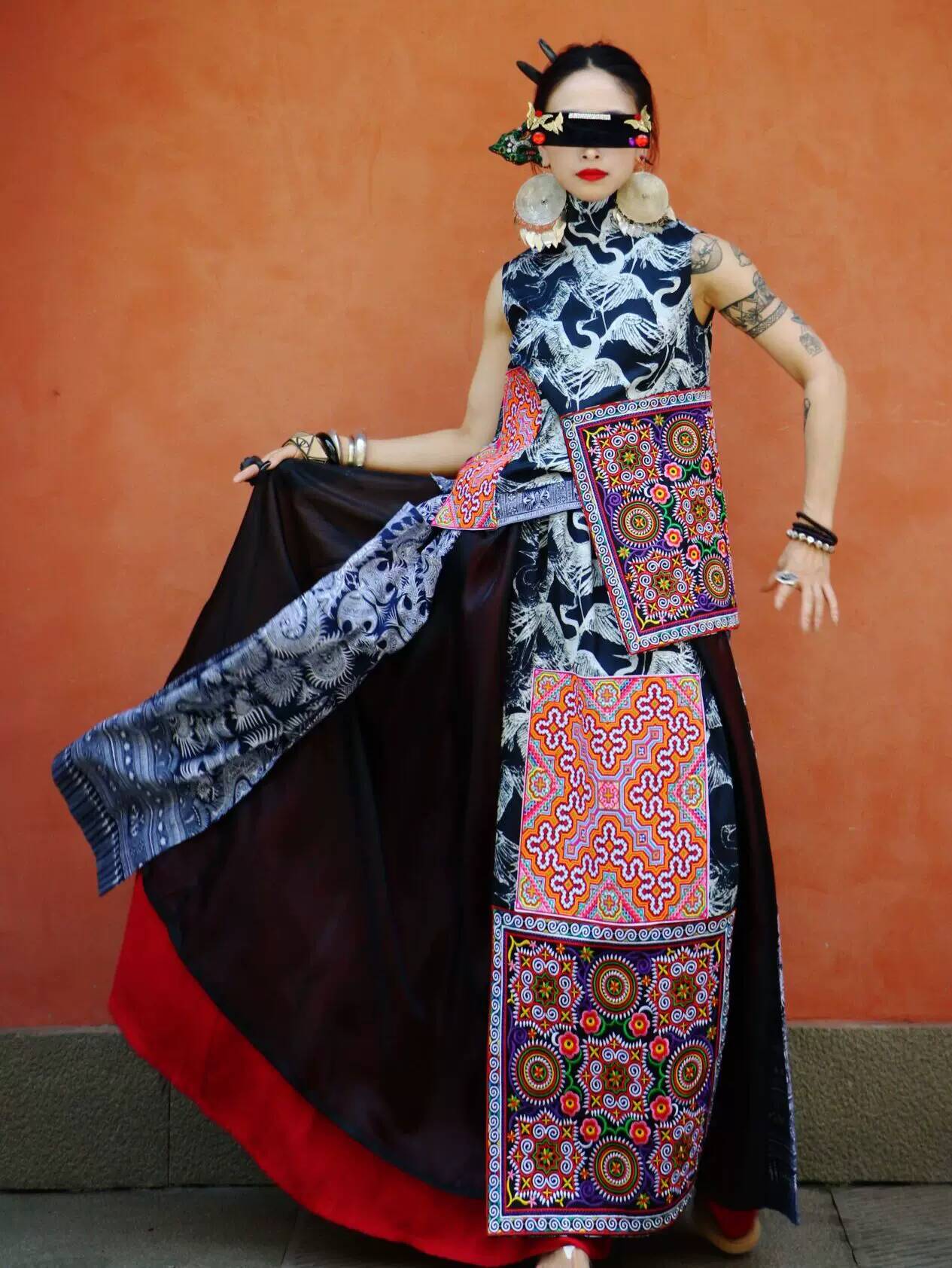 ملابس تقليدية لفتيات مياوجيانغ - مراجعة Ethnic Clothing & Online Fashion Store Khaadi Us وسعره