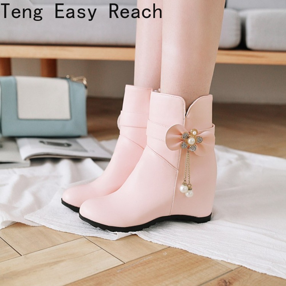 أحذية نسائية أنيقة بكعب ويدجز  - مراجعة Ethnic Fashion Brand وسعره