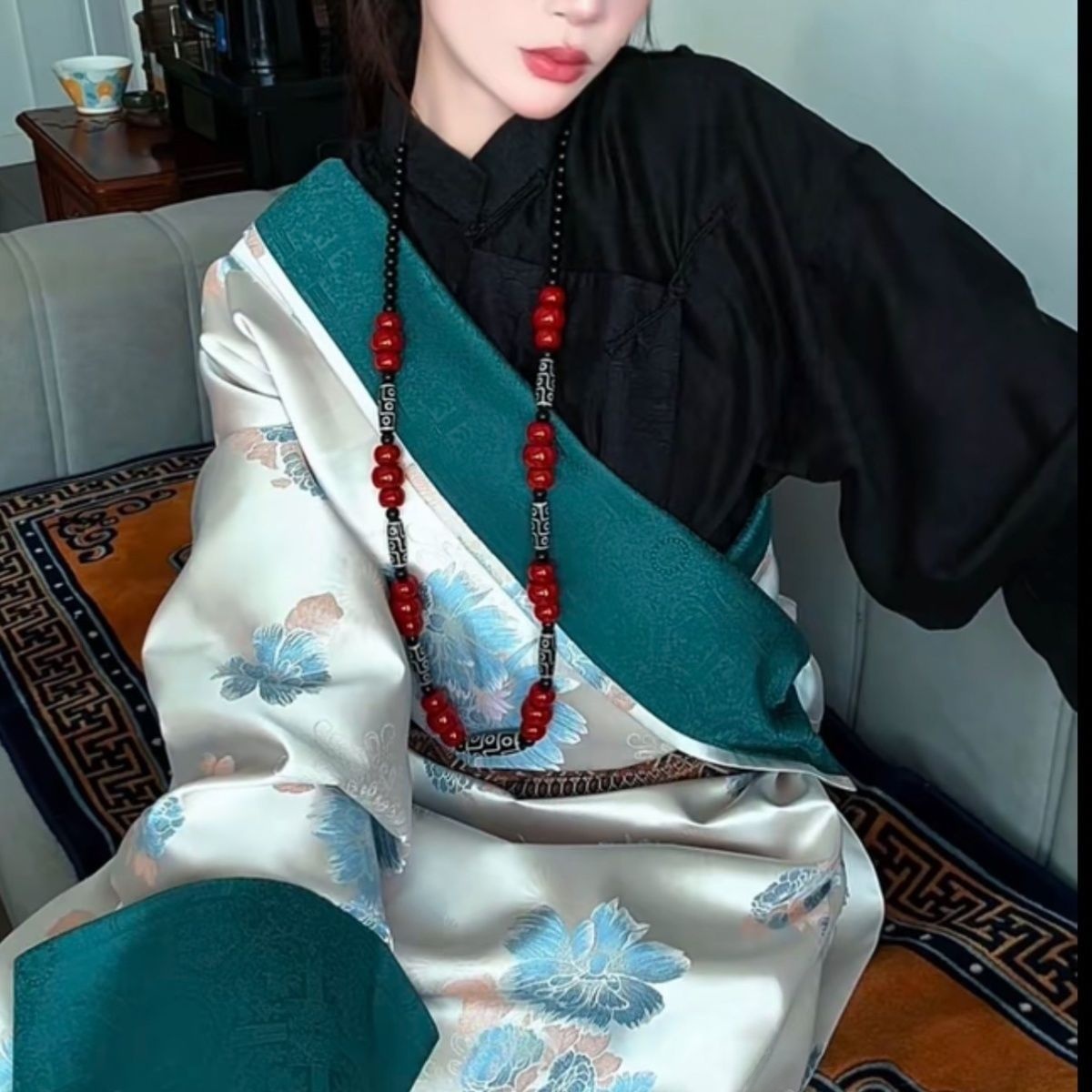 زي نسائي بوذي تبتي جديد على طر - مراجعة Ethnic Fashion Shoot وسعره