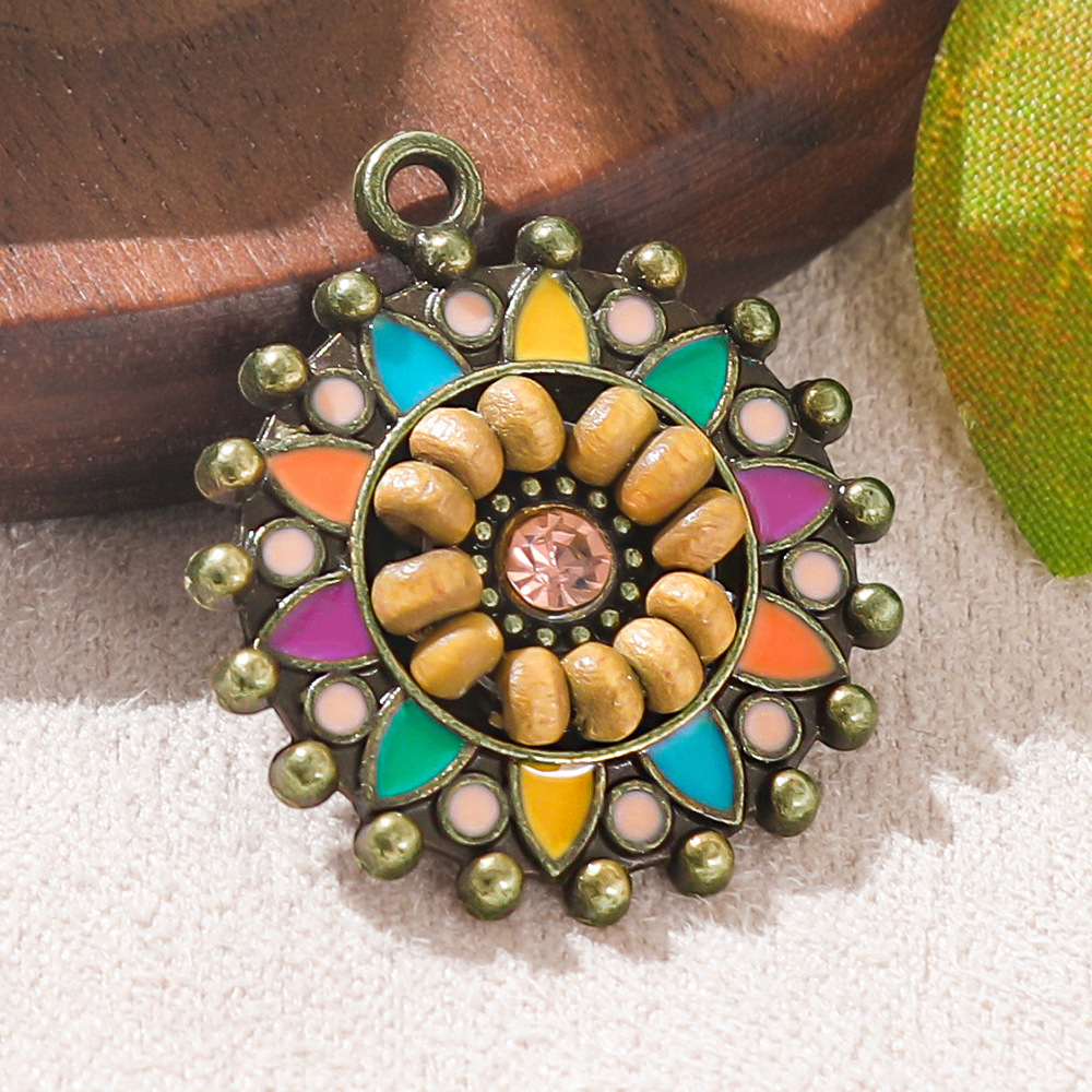 قلادات دائرية مطلية بالمينا بت - مراجعة Ethnic Fashion Accessories وسعره