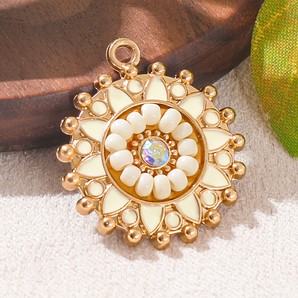 قلادات دائرية مطلية بالمينا بت - مراجعة Ethnic Fashion Accessories وسعره