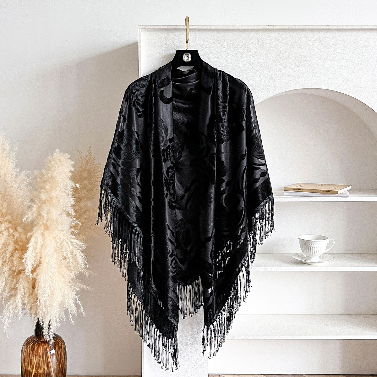 شال مخملي عتيق الطراز بتطريز ز - مراجعة Ethnic Fashion Accessories وسعره